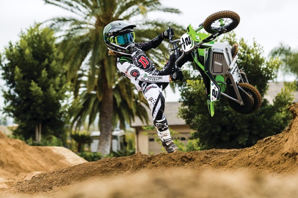 Motocykl-Razor-SX350-McGrath-lifestyle-foto6