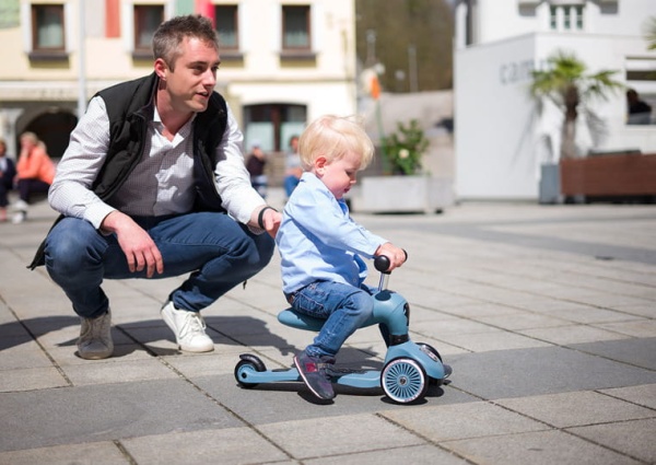 pol_pl_-SCOOTANDRIDE-Highwaykick1-2w1-Jezdzik-i-hulajnoga-1-5-lat-Steel-4388_8.jpg