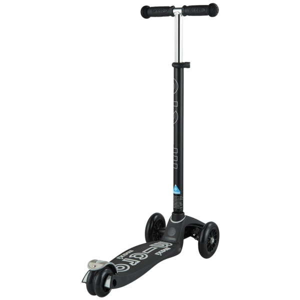 hulajnoga Maxi Micro Deluxe Black Grey widok od tyłu z podniesioną kierownicą