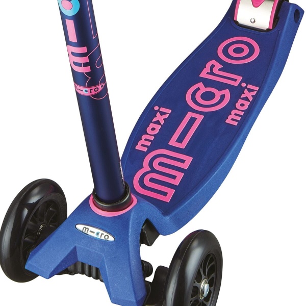 hulajnoga Maxi Micro Deluxe Indygo zbliżenie na podest