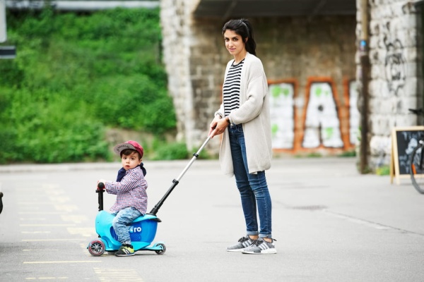 medium-Micro Mini2go Deluxe Plus Blue-3.jpg
