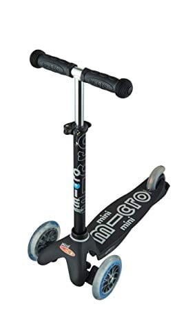 hulajnoga Mini Micro Deluxe Czarna widok od góry pod kątem