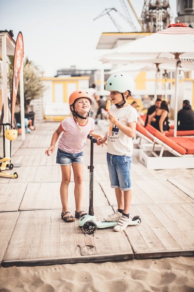 pol_pl_SCOOTANDRIDE-Highwaykick-3-LED-Hulajnoga-skladana-ze-swiecacymi-kolkami-3-Kiwi-kolekcja-Icecream-2020-5838_11.jpg
