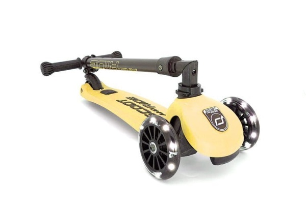pol_pl_SCOOTANDRIDE-Highwaykick-3-LED-Hulajnoga-skladana-ze-swiecacymi-kolkami-3-Lemon-kolekcja-Icecream-2020-5837_4.jpg