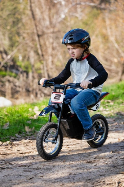 Motocykl-elektryczny-Razor-MX125-lifestyle10