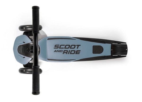 ScootAndRide Highwaykick 5 LED Hulajnoga trójkołowa balansowa ze świecącymi kółkami 5 Plus Steel widok od góry