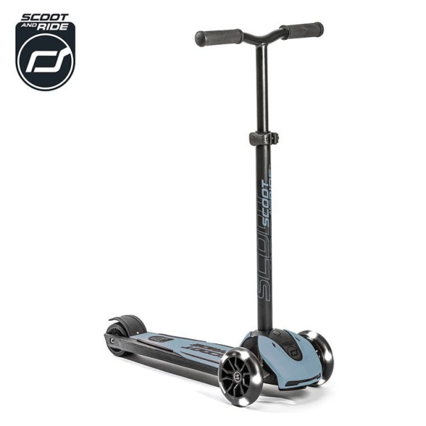 ScootAndRide Highwaykick 5 LED Hulajnoga trójkołowa balansowa ze świecącymi kółkami 5 Plus Steel widok główny z logo