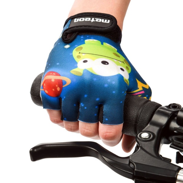 pol_pl_REKAWICZKI-ROWEROWE-METEOR-JUNIOR-COSMIC-36843_5.jpg