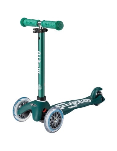 hulajnoga Mini Micro Deluxe Green Eco widok z przodu złożona kierownica