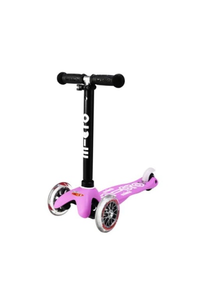 hulajnoga Mini Micro Deluxe 2GO PLUS Różowa widok z przodu w wersji hulajnogi