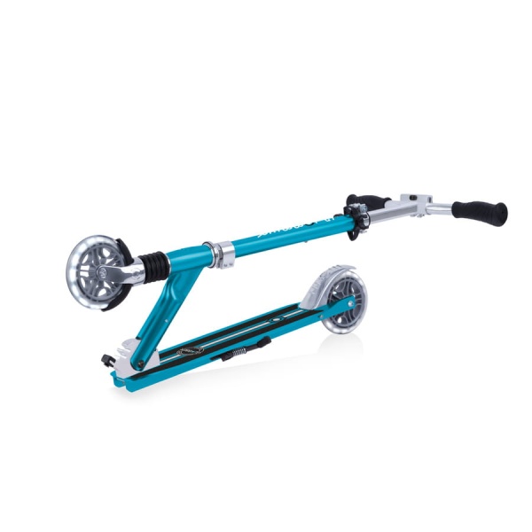 hulajnoga Globber Flow Element Comfort Lights Aqua widok po złożeniu
