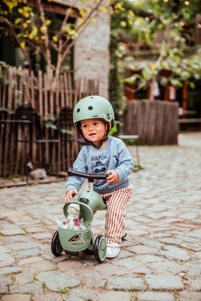 96604-4897033966047-SCOOTANDRIDE-Highwaykick-1-Lifestyle-2w1-Jezdzik-i-hulajnoga-z-zamykanym-schowkiem-1-5-lat-Green-Lines-(25).jpg
