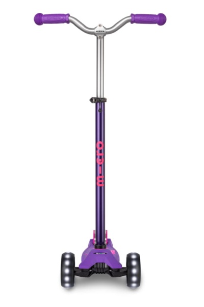 hulajnoga Maxi Micro Deluxe PRO LED Purple Pink widok od frontu z podniesioną kierownicą