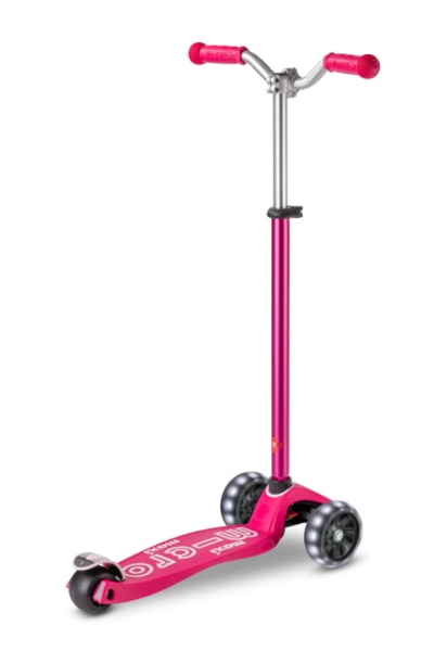hulajnoga Maxi Micro Deluxe Pro LED Pink widok od tyłu z podniesioną kierownicą