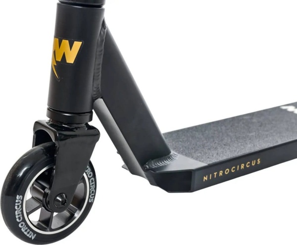 nitro-circus-rw-junior-replica-pro-scooter-7k.jpg