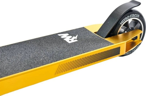 nitro-circus-rw-junior-replica-pro-scooter-m2.jpg