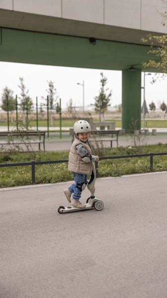 9120133000171-S00017-SCOOTANDRIDE-Zestaw-ochraniaczy-dla-dzieci-XXS-Ash (15).jpg