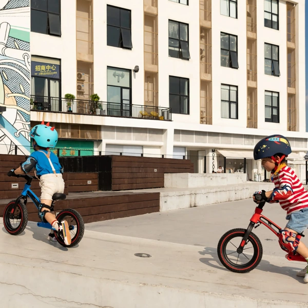 Rowerek biegowy dla dzieci od 2 do 5 lat Micro Balance Bike Deluxe Red