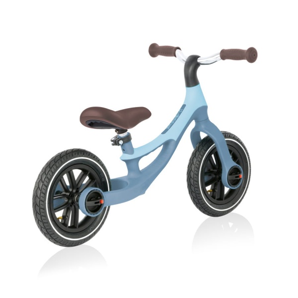 Rowerek biegowy Globber Go Bike Elite Air Pastel Blue widok od tyłu