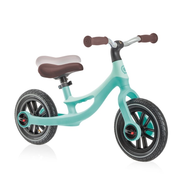 rowerek biegowy Globber Go Bike Elite Air Mint widok główny podniesione siodełko