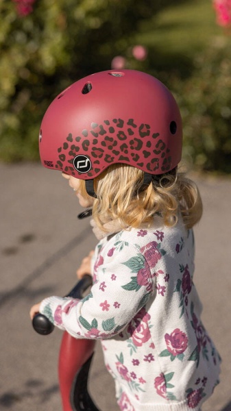 pol_pl_SCOOTANDRIDE-Highwaykick-1-Lifestyle-2w1-Jezdzik-i-hulajnoga-z-zamykanym-schowkiem-1-5-lat-Wildcat-12713_28.jpg