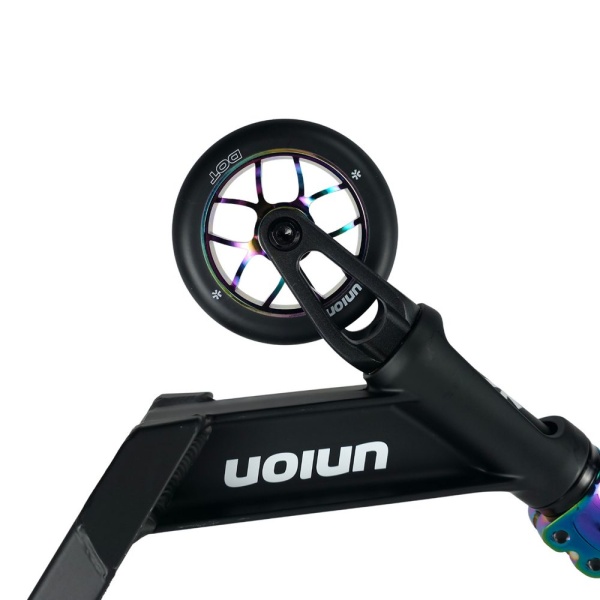 Hulajnoga wyczynowa Union Dot L Black Neochrome widok przedniego koła