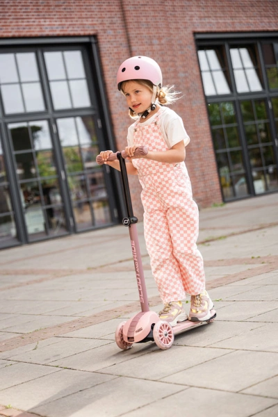 pol_pl_SCOOTANDRIDE-Highwaykick-3S-Hulajnoga-z-systemem-sterowania-2w1-i-kolkami-LED-skladana-3-Rose-14088_18.jpg