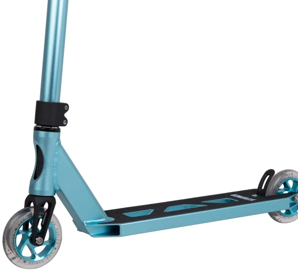 striker-lux-pro-scooter-v.webp