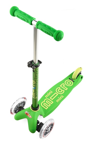 hulajnoga Mini Micro Deluxe Green widok z góry pod kątem