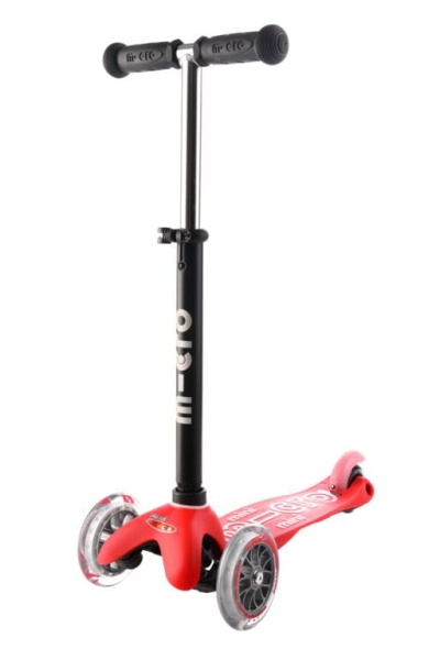 hulajnoga Mini Micro Deluxe 2GO PLUS Czerwona widok z przodu w wersji hulajnogi