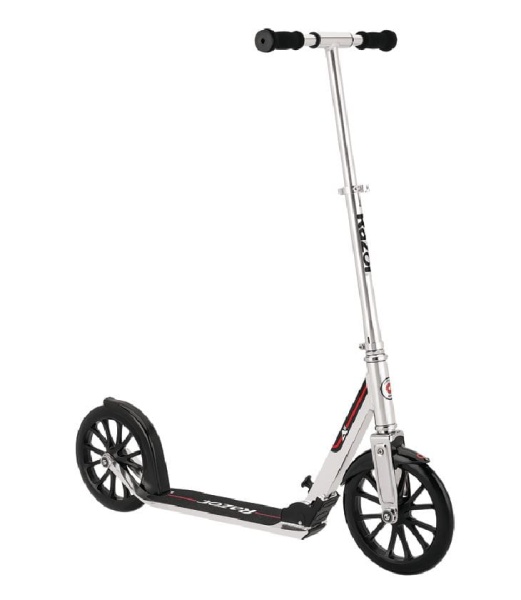 hulajnoga z dużymi kołami 25cm Razor A6 Silver - widok od boku