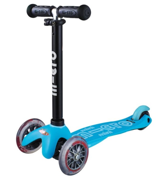 hulajnoga Mini Micro Deluxe 2GO PLUS Niebieska widok od przodu wersja hulajnoga