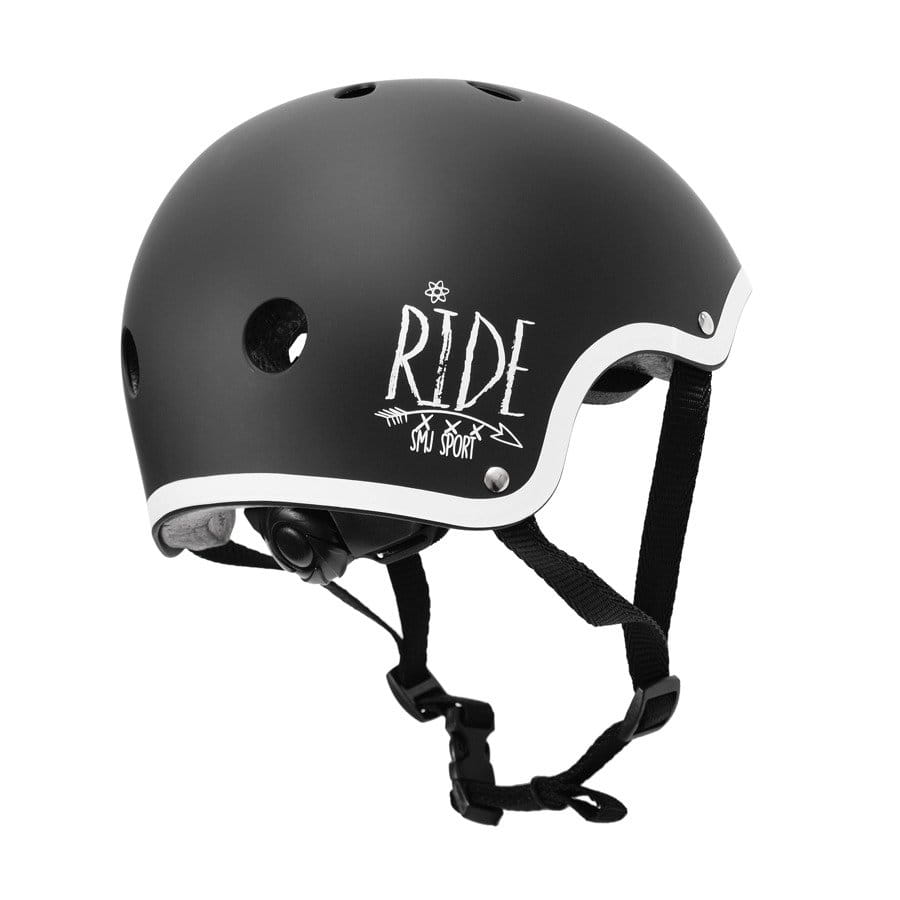 pol_pl_Kask-dzieciecy-SMJ-sport-F501-czarny-10338_3.jpg